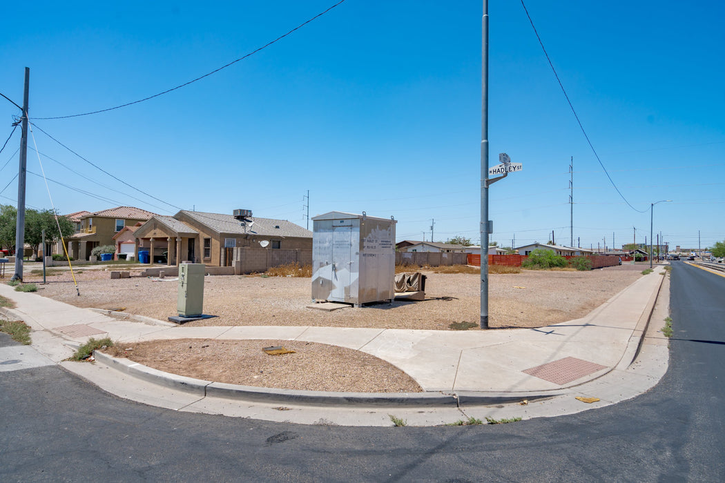 0.17 Acre Phoenix, Maricopa County, AZ (Power, Water, & Paved Road)