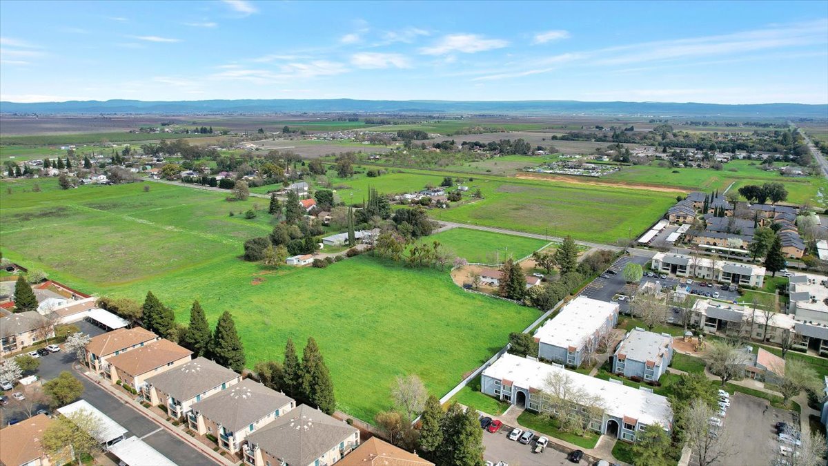 3.05 Acres Marysville, Yuba County, CA (Power, Water, & Paved Road)