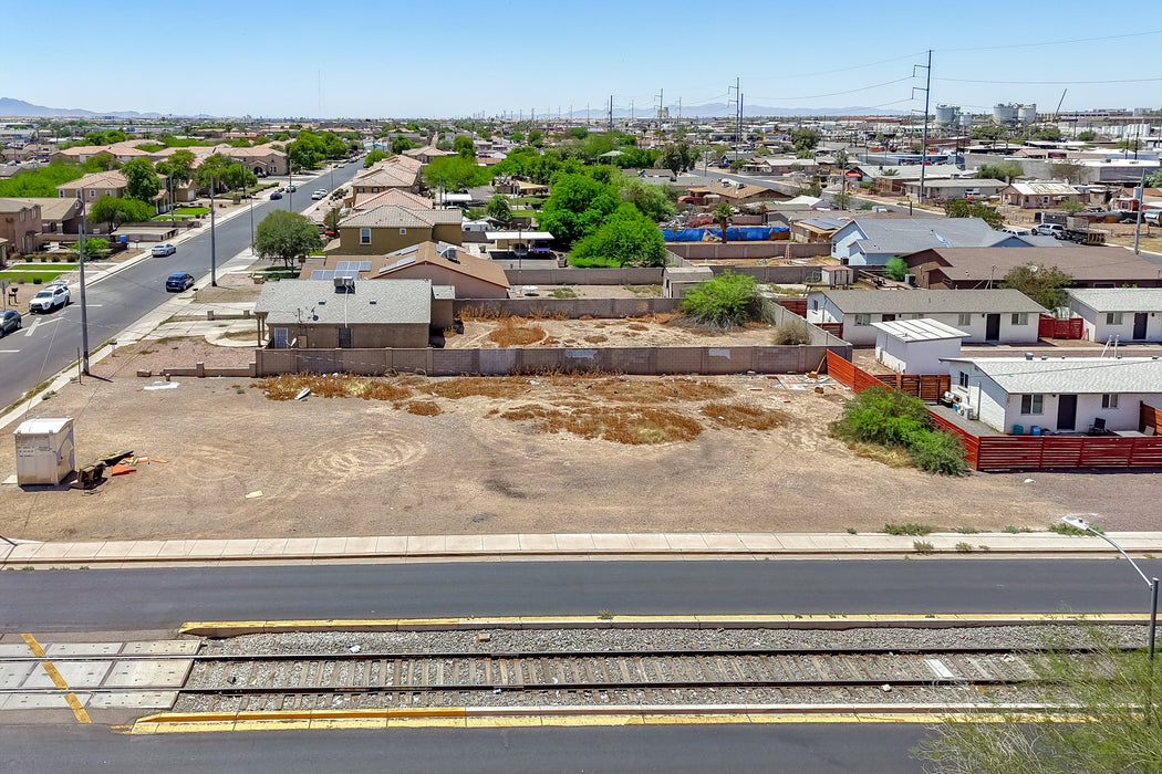 0.17 Acre Phoenix, Maricopa County, AZ (Power, Water, & Paved Road)