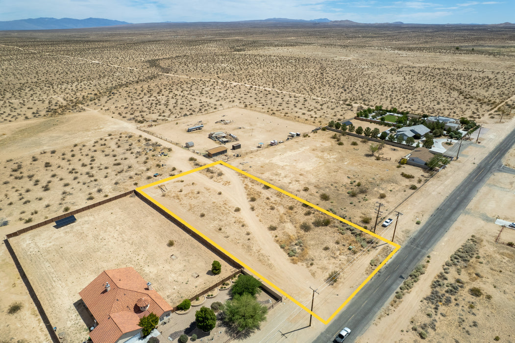 1.27 Acres California City, Kern County, CA (Power, Water, & Paved Road)