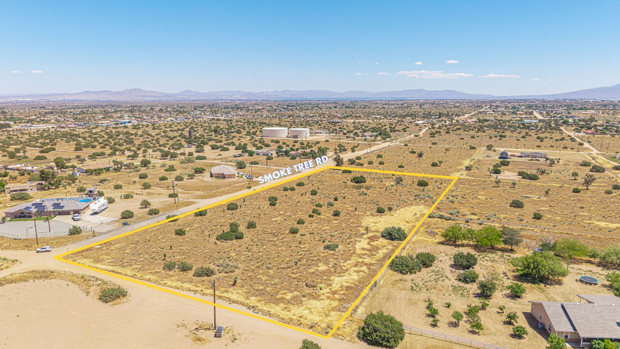 4.55 Acres Phelan, San Bernardino County, CA (Power & Water)