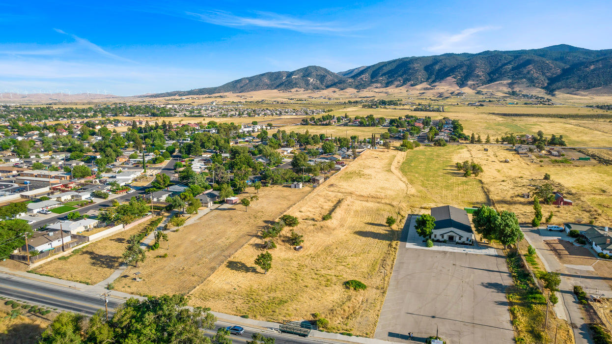 8.28 Acres Tehachapi, Kern County, CA (Power & Paved Road)