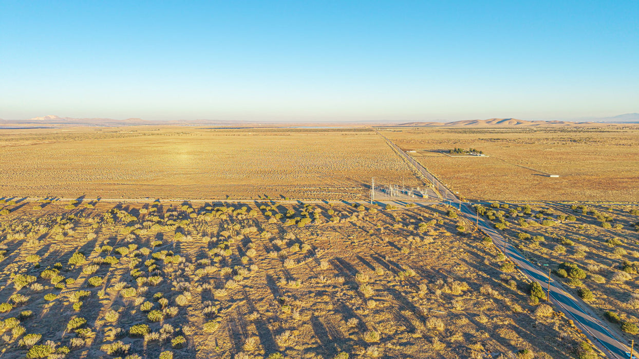 9.77 Acres Lancaster, Los Angeles County, CA (Power)