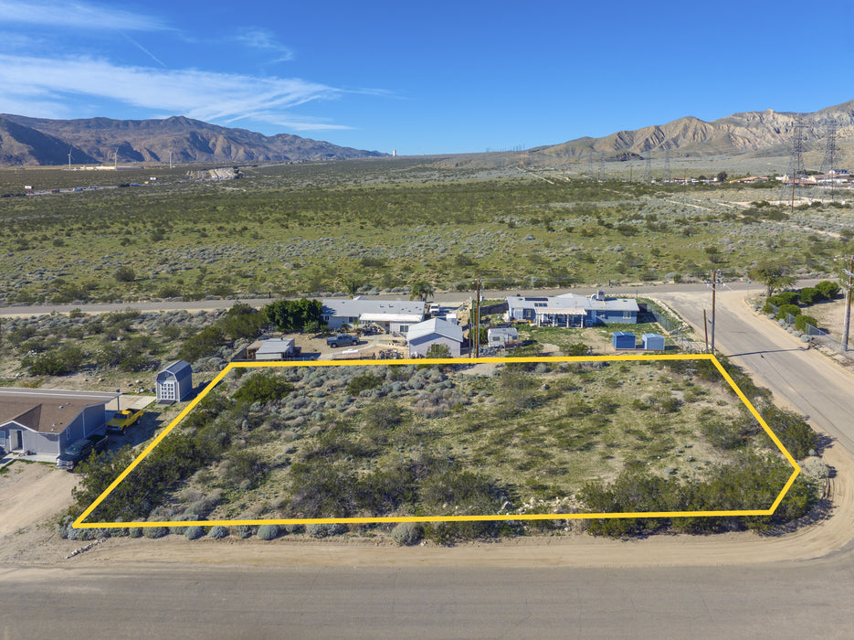 0.30 Acre Whitewater, Riverside County, CA (Power, Water, & Paved Road)