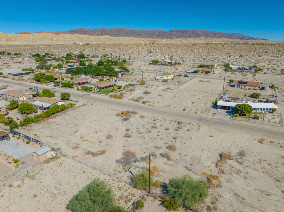 0.32 Acre Mecca, Riverside County, CA (Power, Water, & Paved Road)
