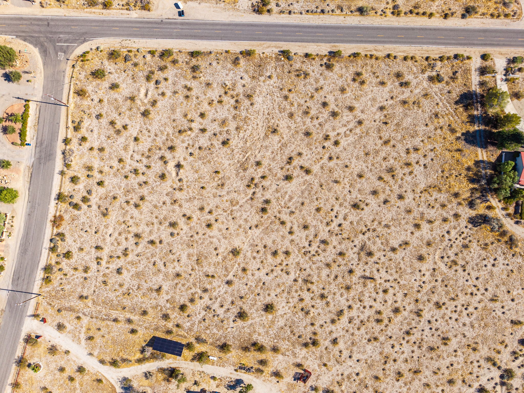 1.47 Acres Borrego Springs, San Diego County, CA (Power, Water, & Paved Road)