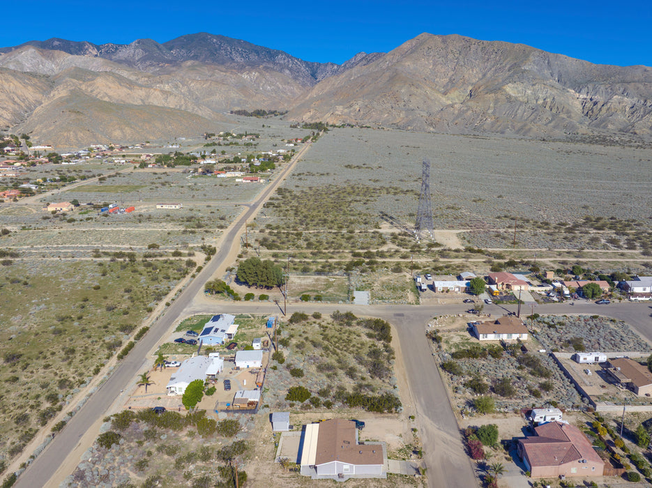 0.30 Acre Whitewater, Riverside County, CA (Power, Water, & Paved Road)