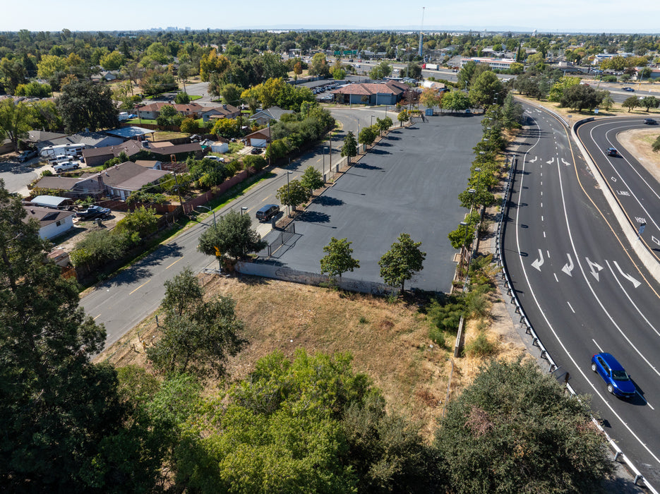 0.26 Acre Sacramento, Sacramento County, CA (Commercial Lot, Power, Water, & Paved Road)