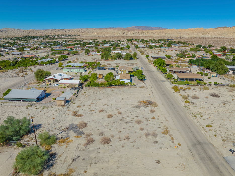 0.32 Acre Mecca, Riverside County, CA (Power, Water, & Paved Road)