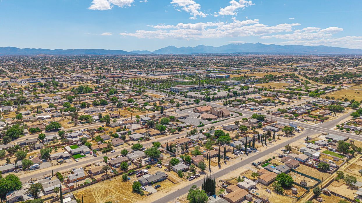 0.26 Acre Hesperia, San Bernardino County, CA (Power, Water, & Paved Road)
