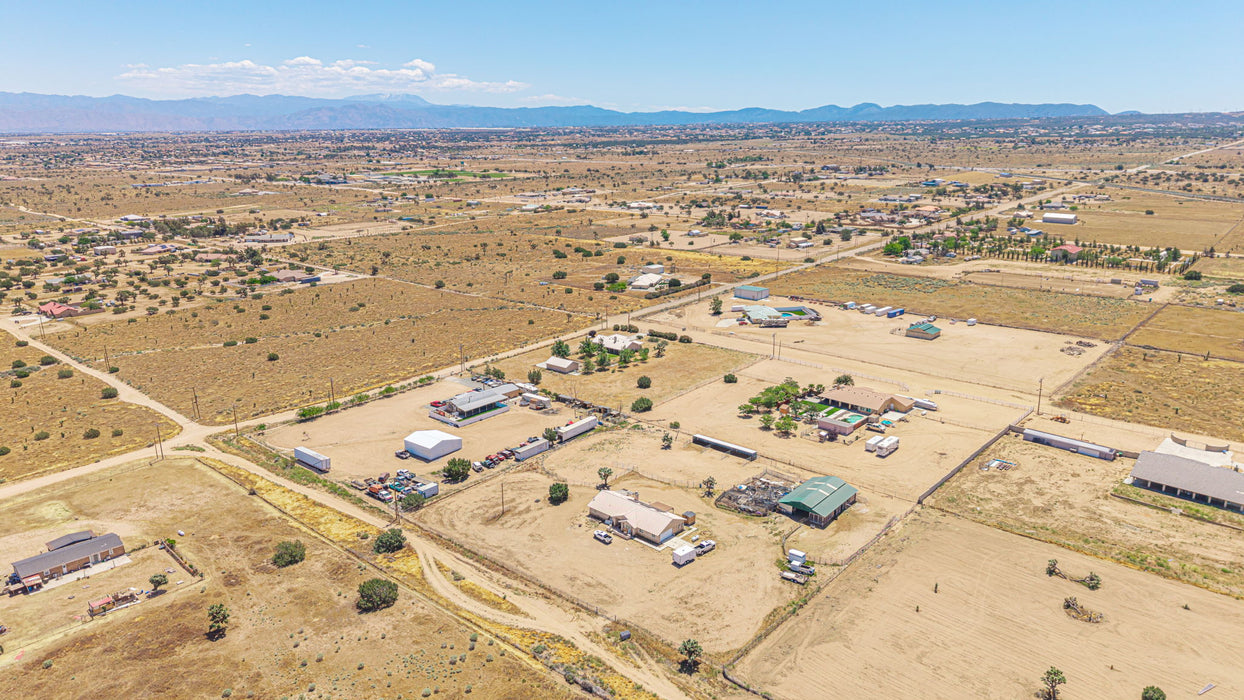 4.55 Acres Phelan, San Bernardino County, CA (Power & Water)