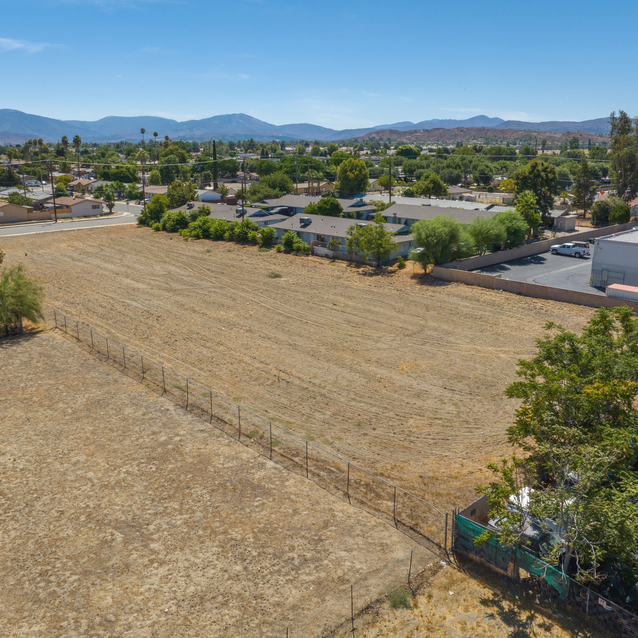 1.25 Acres San Jacinto, Riverside County, CA (Power, Water, & Paved Road)