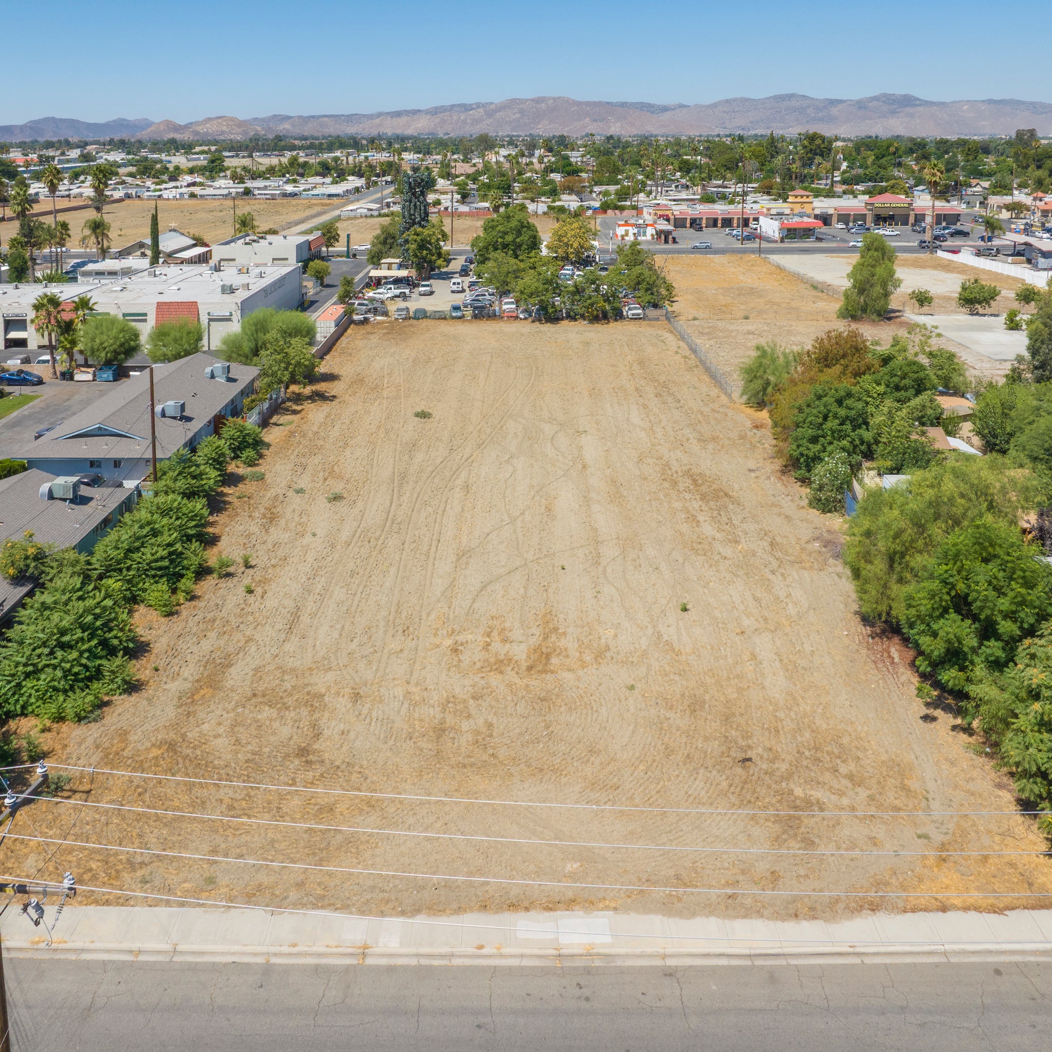 1.25 Acres San Jacinto, Riverside County, CA (Power, Water, & Paved Road)