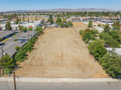 1.25 Acres San Jacinto, Riverside County, CA (Power, Water, & Paved Road)
