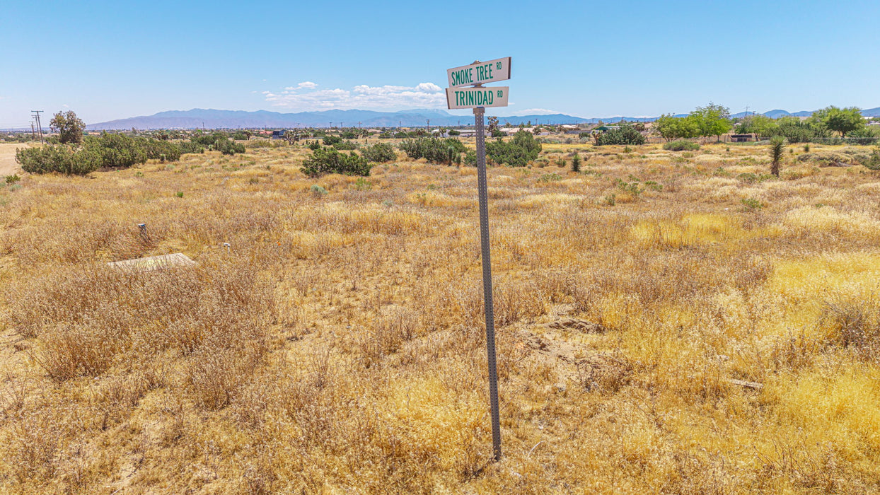 4.55 Acres Phelan, San Bernardino County, CA (Power & Water)