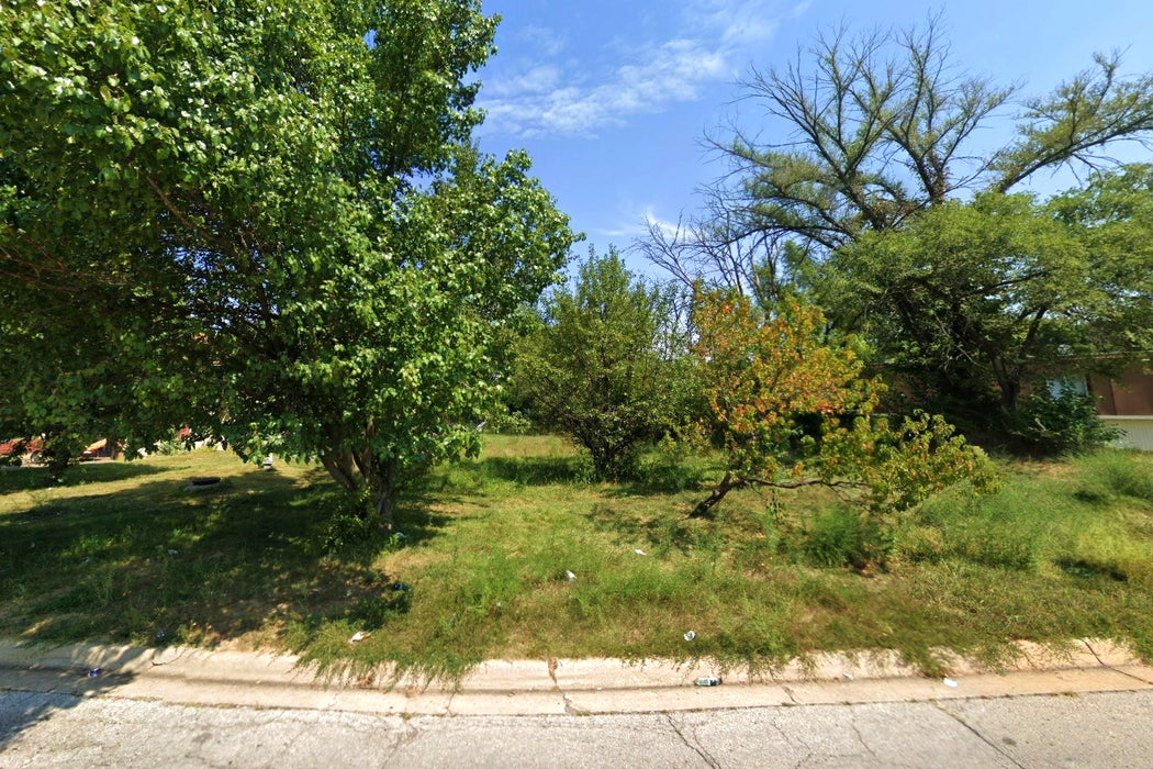 0.20 Acre Kansas City, Wyandotte County, KS (Power, Water, & Paved Road)