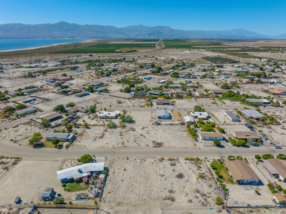 0.32 Acre Mecca, Riverside County, CA (Power, Water, & Paved Road)