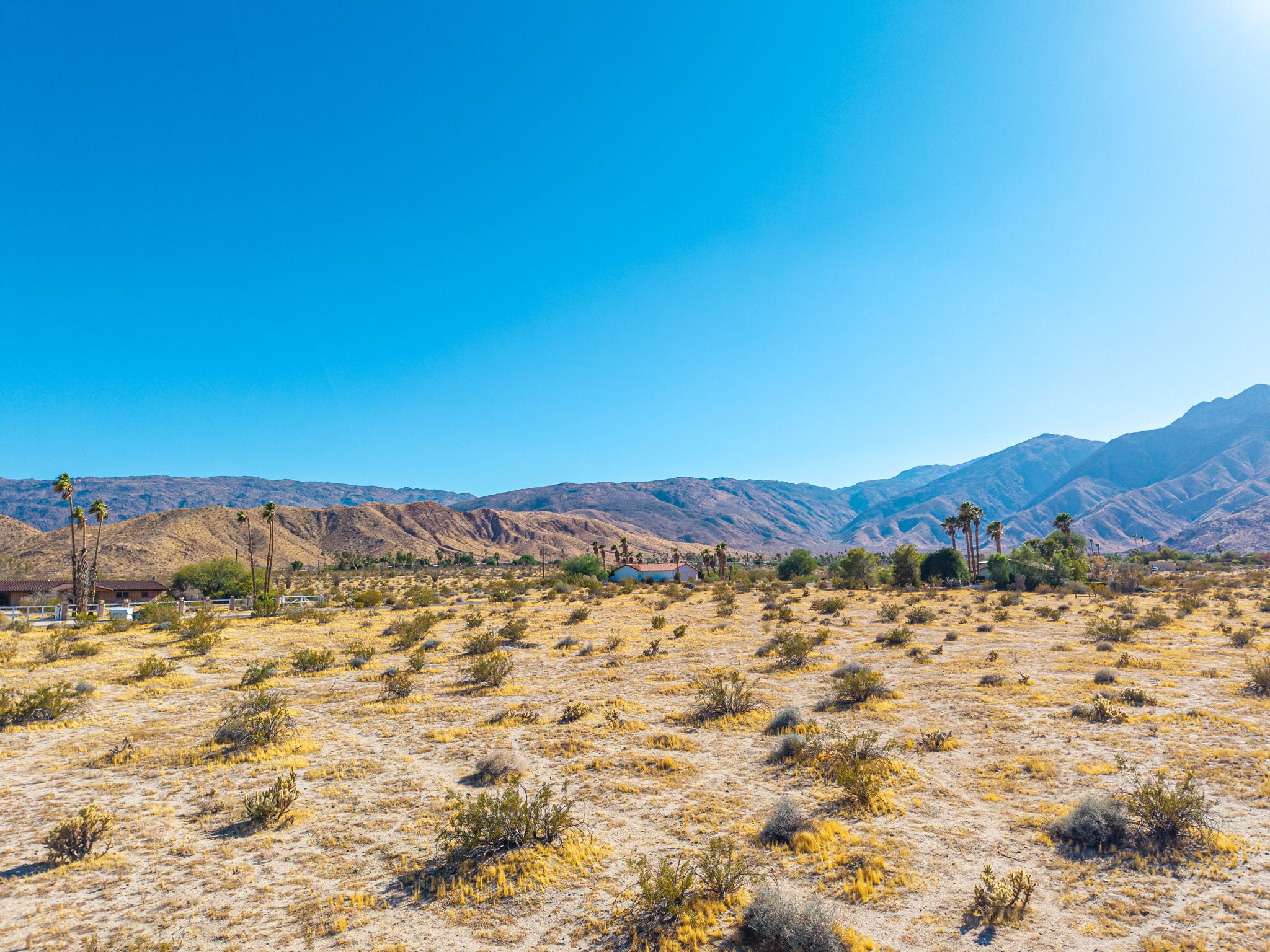 1.47 Acres Borrego Springs, San Diego County, CA (Power, Water, & Paved Road)