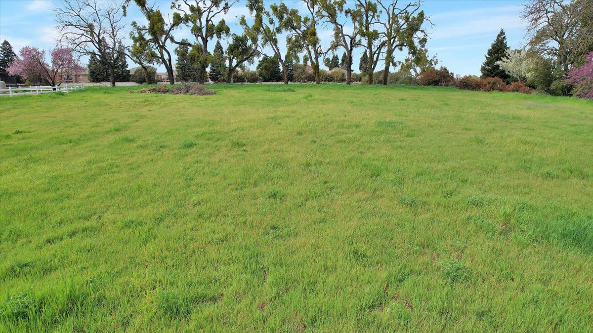 3.05 Acres Marysville, Yuba County, CA (Power, Water, & Paved Road)