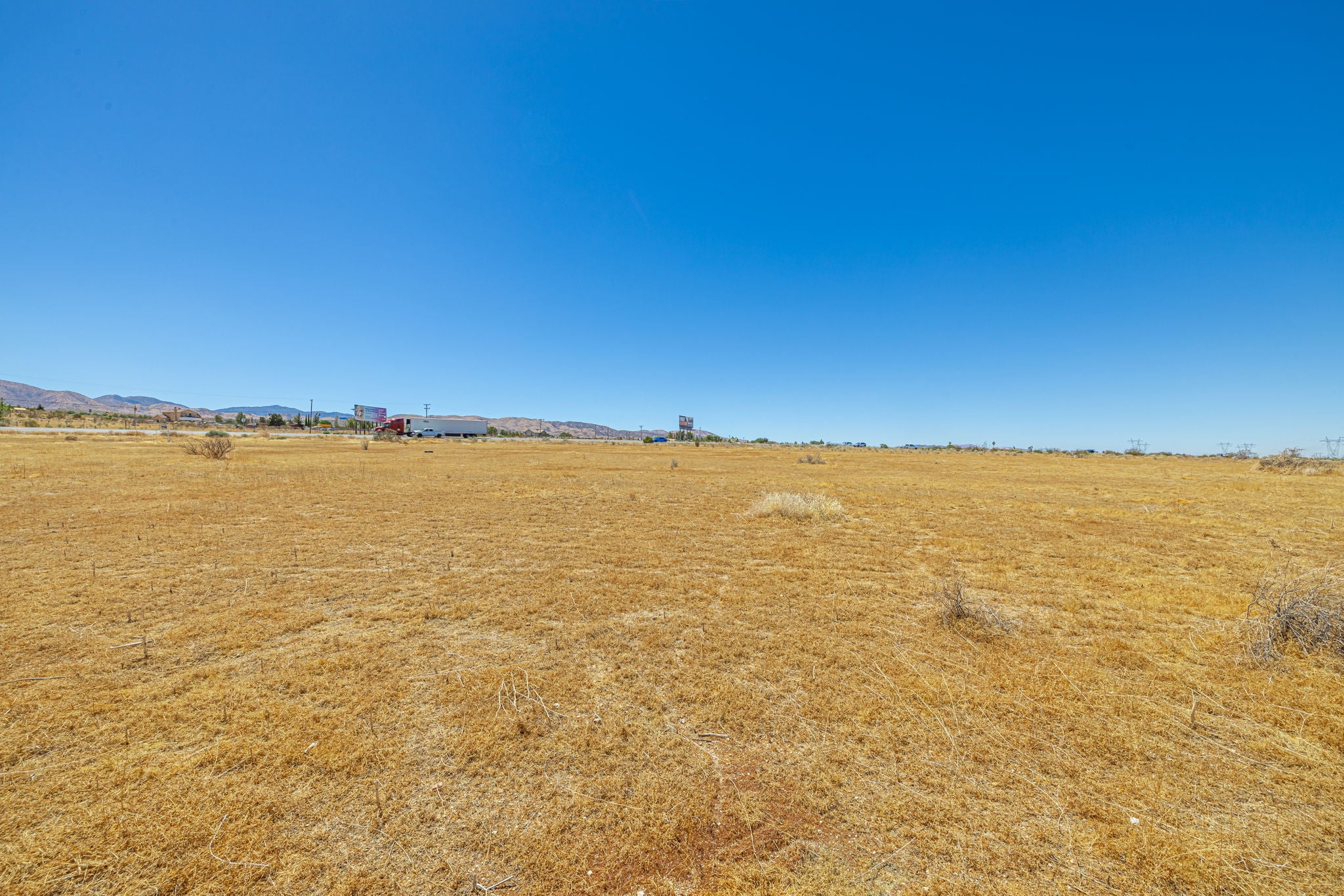 2.94 Acres Pearblossom, Los Angeles County, CA (Power, Water, & Paved Road)
