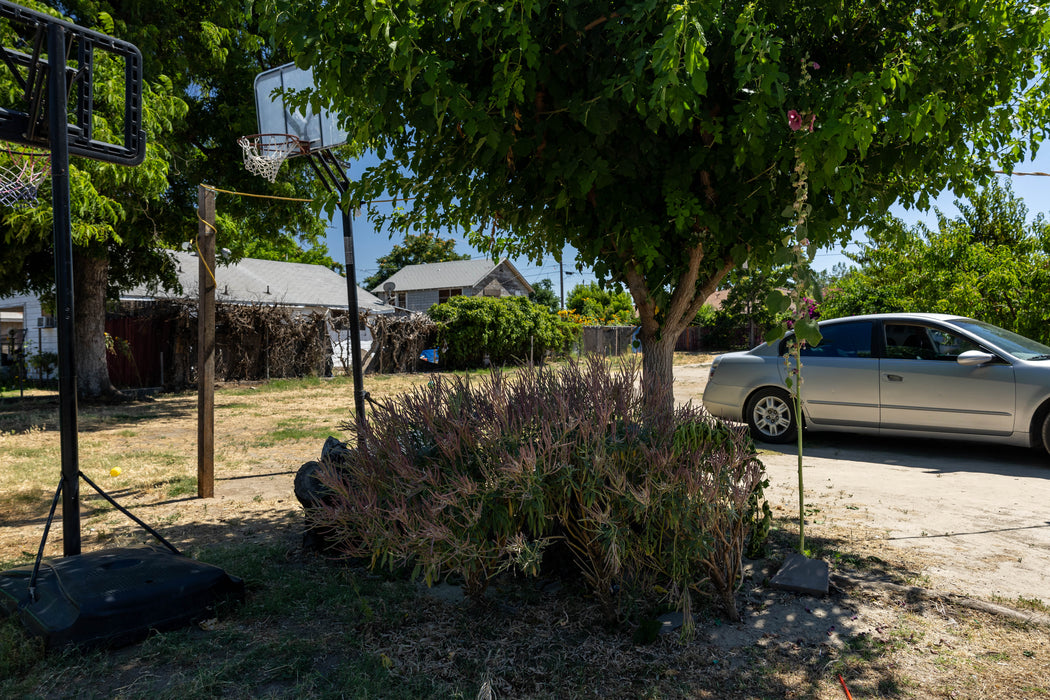 0.18 Acre Selma, Fresno County, CA (Power, Water, & Paved Road)