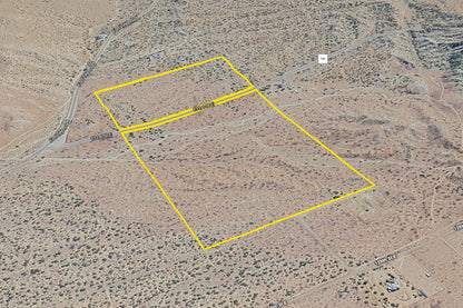 81.11 Acres Juniper Hills, Los Angeles County, CA (Paved Road)