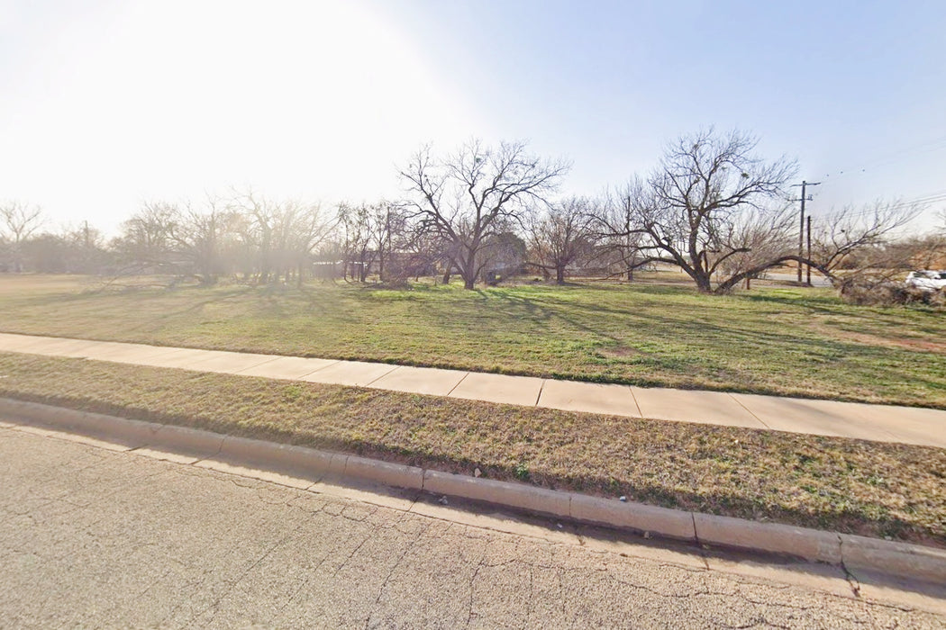 0.13 Acre Abilene, Taylor County, TX (Power, Water, & Paved Road)