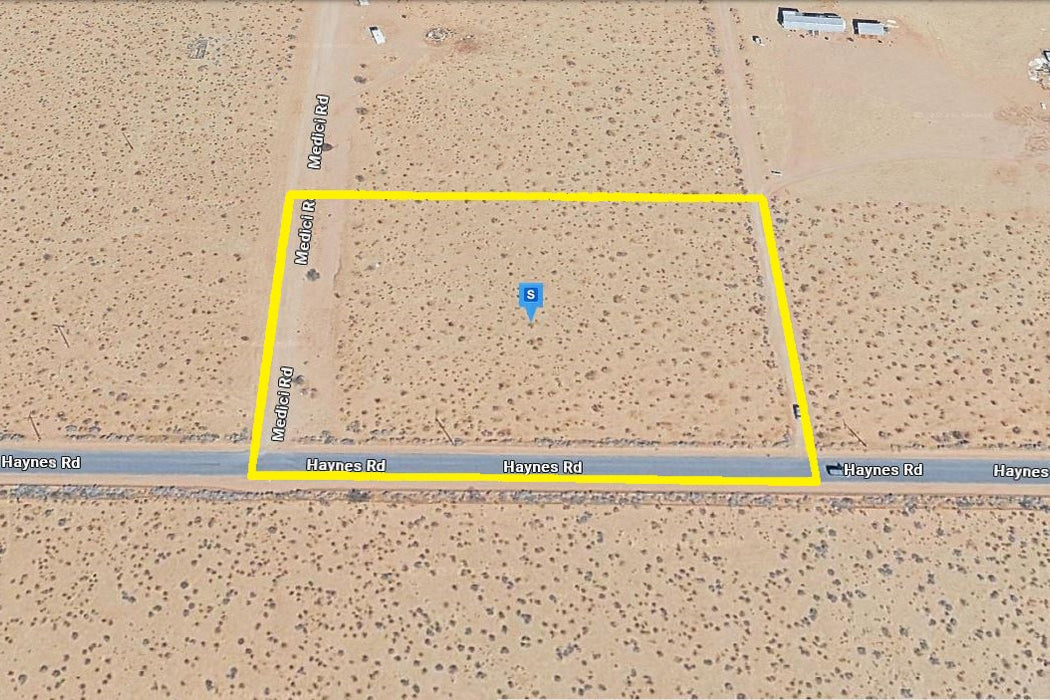 3.23 Acres Lucerne Valley, San Bernardino County, CA (Power & Paved Road)