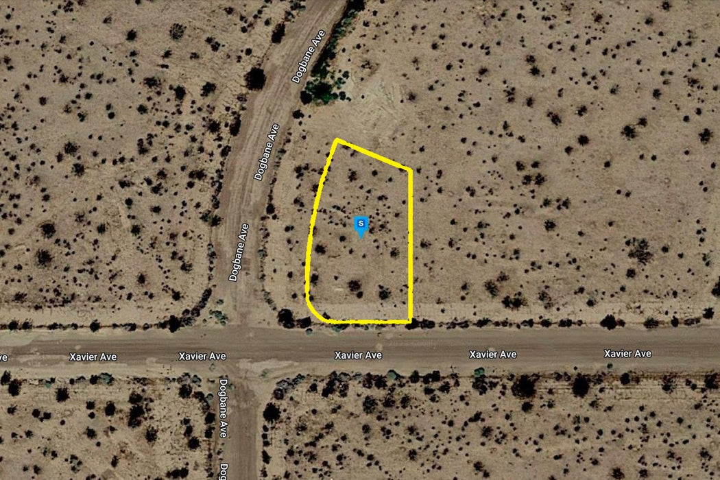 0.18 Acre California City, Kern County, CA (Paved Road)