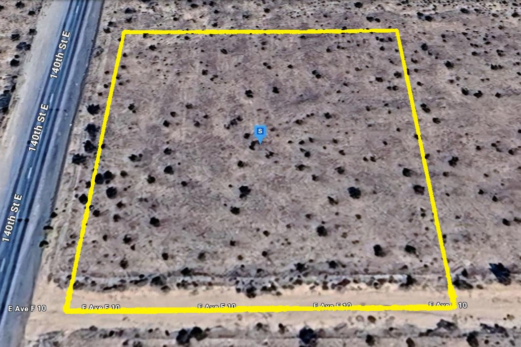 1.60 Acres Lancaster, Los Angeles County, CA (Paved Road)