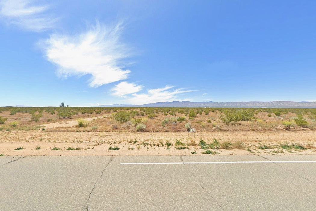 0.26 Acre California City, Kern County, CA (Paved Road)