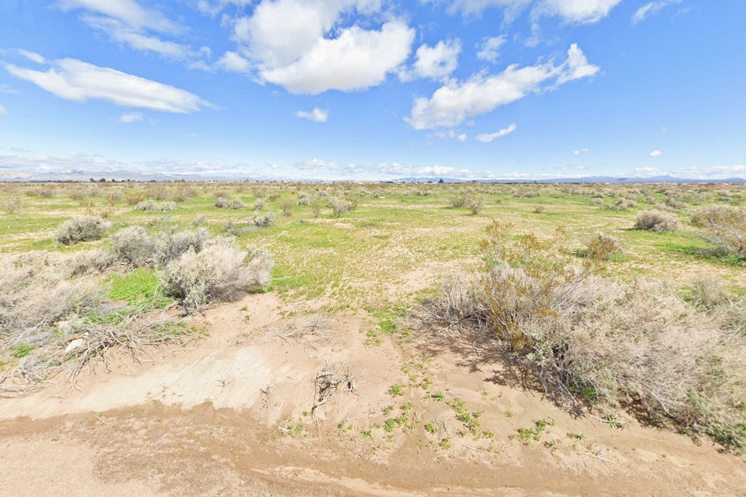 0.23 Acre California City, Kern County, CA (Power & Water)