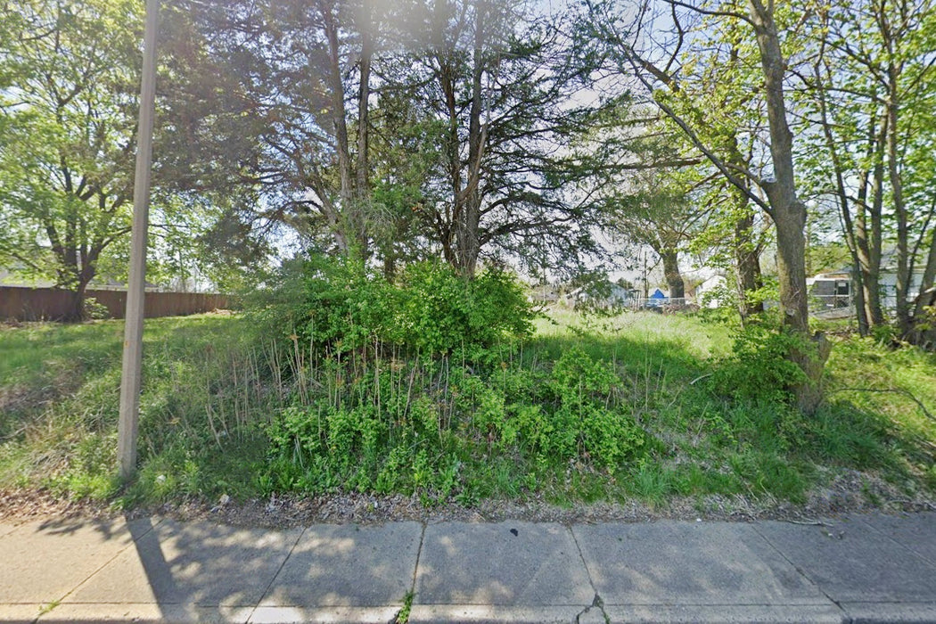 0.15 Acre Anderson, Madison County, IN (Power, Water, & Paved Road)