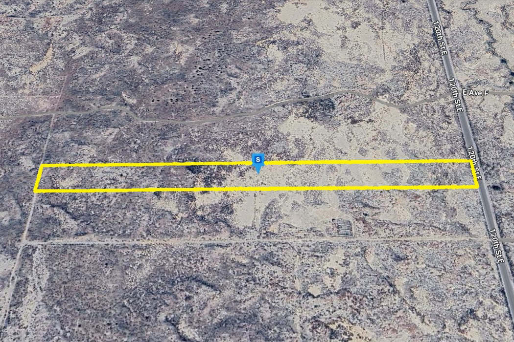 13.18 Acres Lancaster, Los Angeles County, CA (Power & Paved Road)