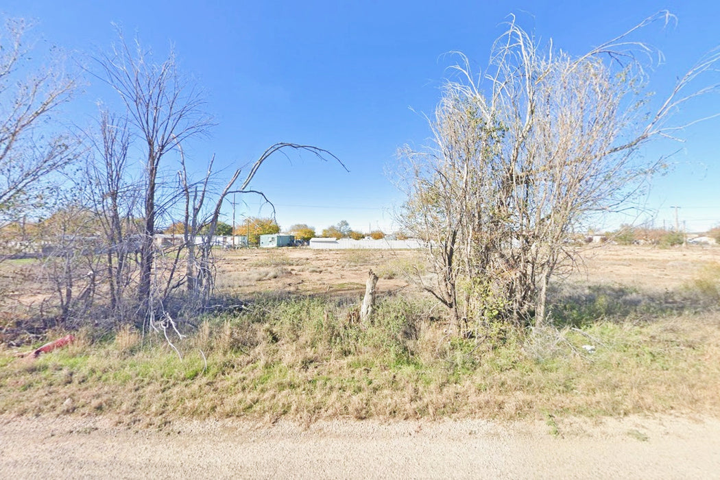 0.20 Acre Roswell, Chaves County, NM (Power, Water, & Paved Road)