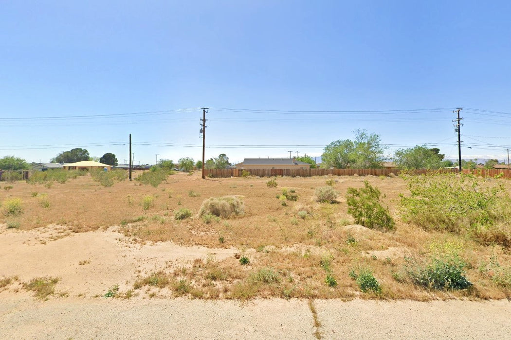 0.25 Acre California City, Kern County, CA (Power, Water, & Paved Road)