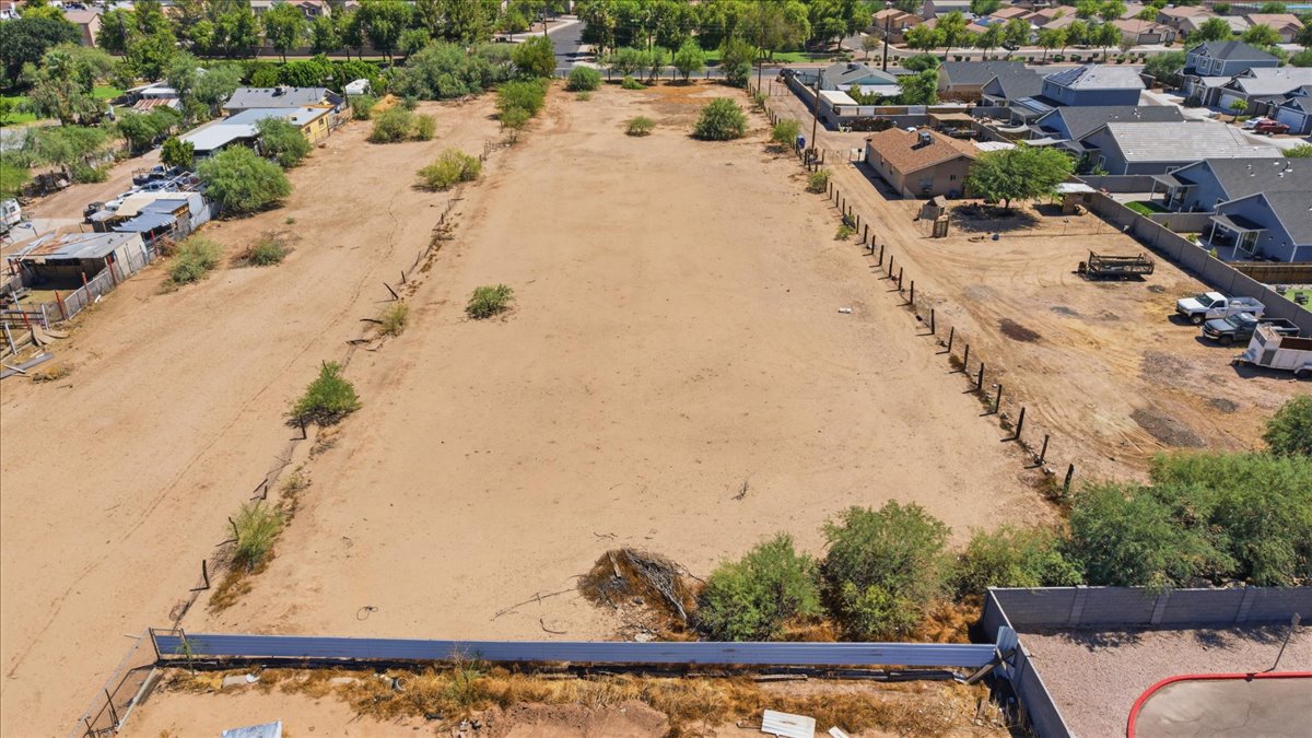 1.45 Acres Phoenix, Maricopa County, AZ (Power, Water, and Paved Road)