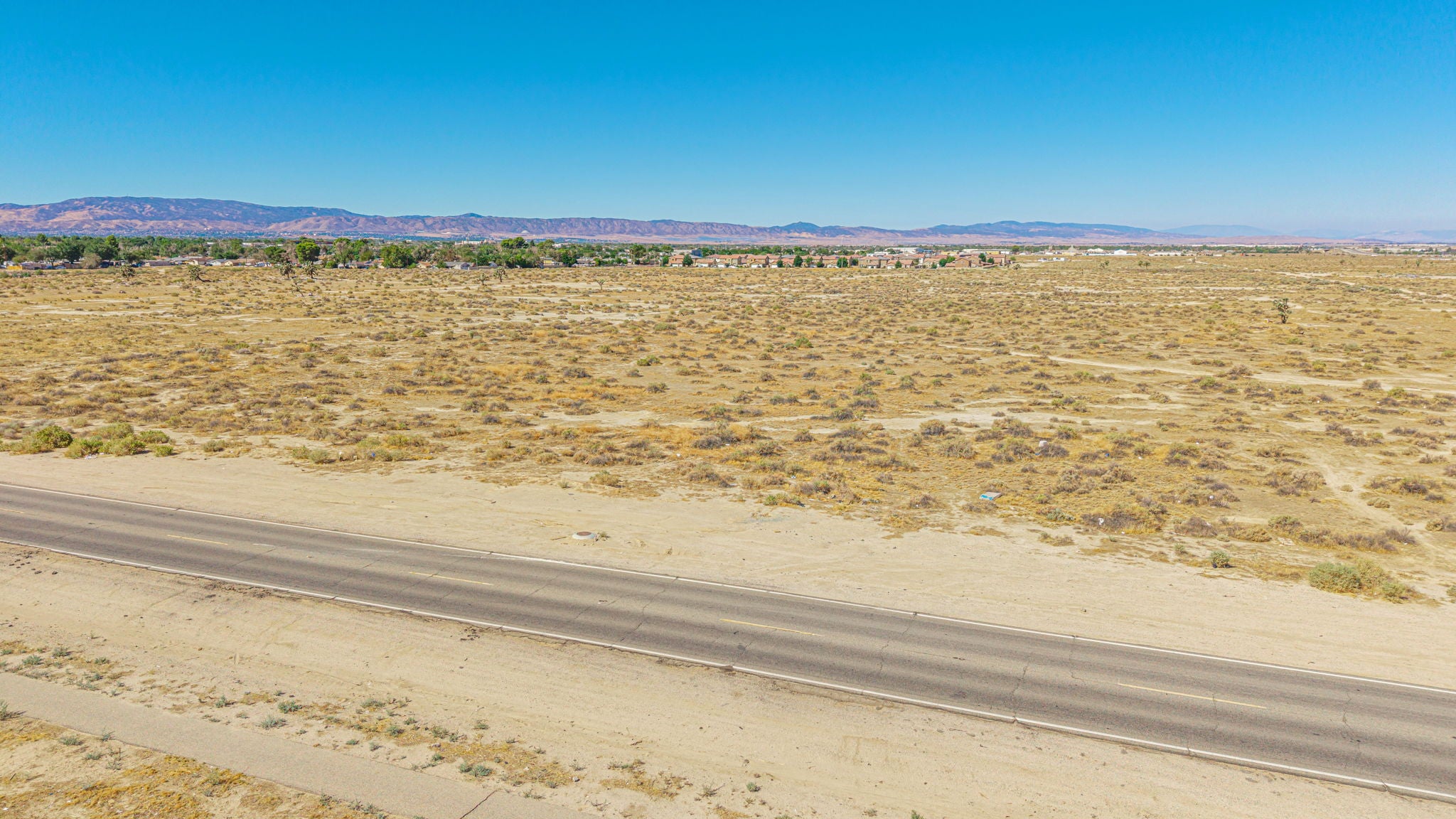 2.03 Acres Lancaster, Los Angeles County, CA (Paved Road)