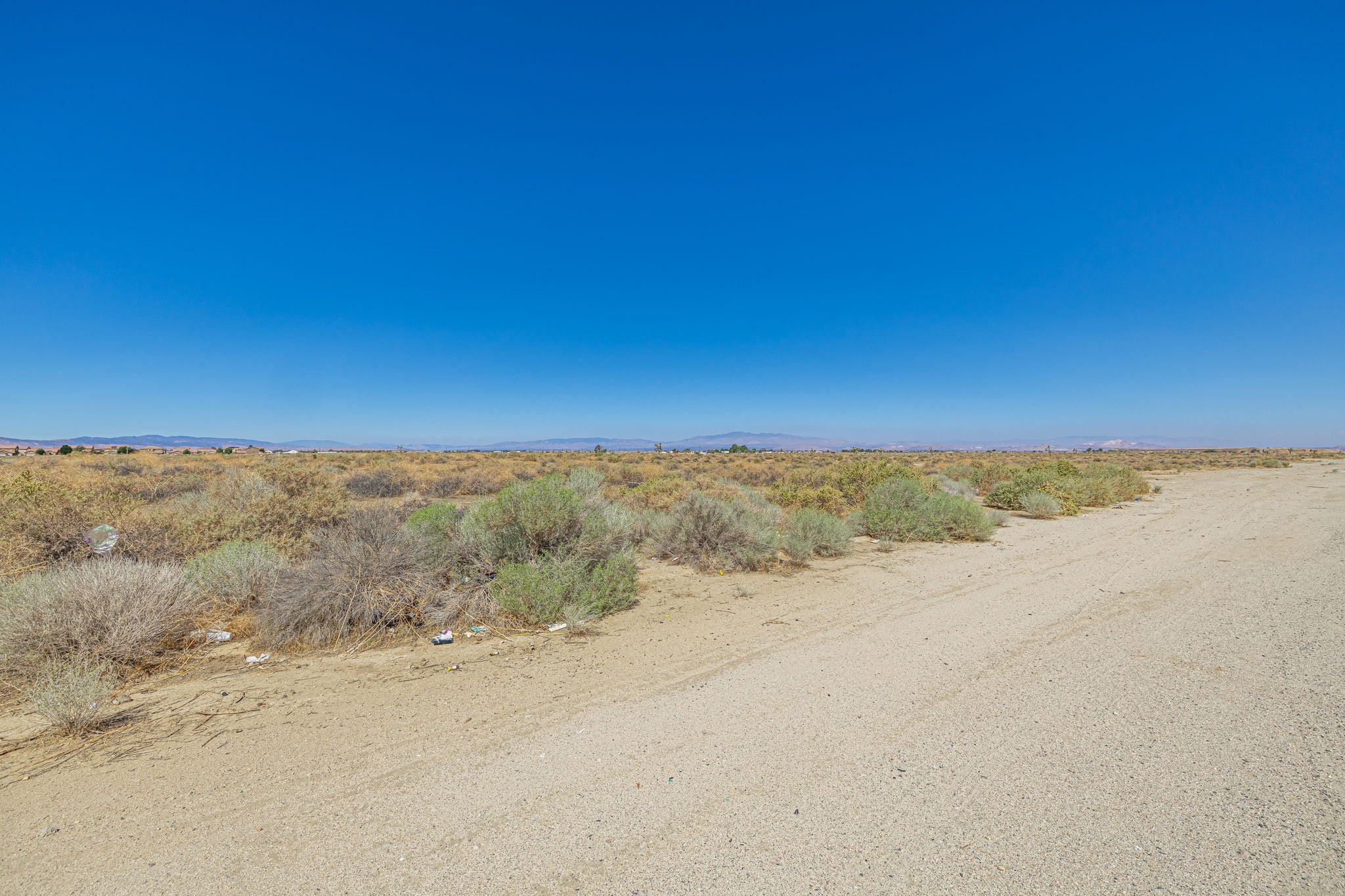 2.03 Acres Lancaster, Los Angeles County, CA (Paved Road)