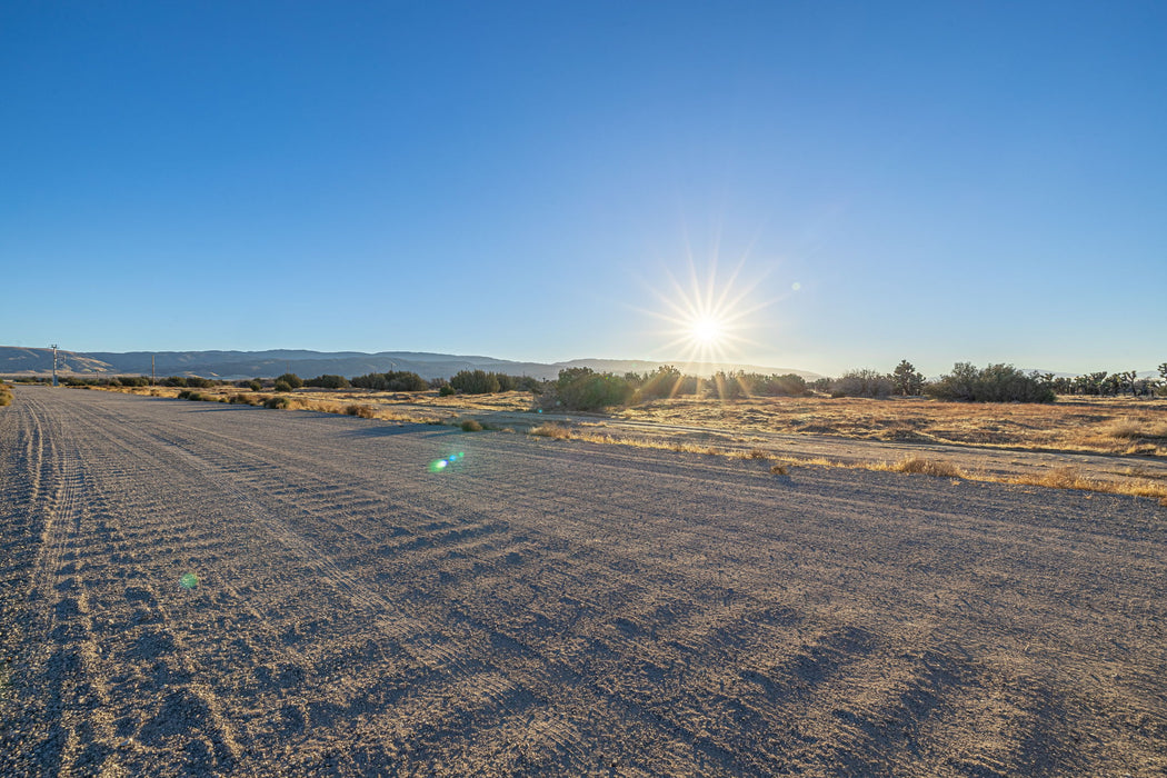 9.77 Acres Lancaster, Los Angeles County, CA (Power)