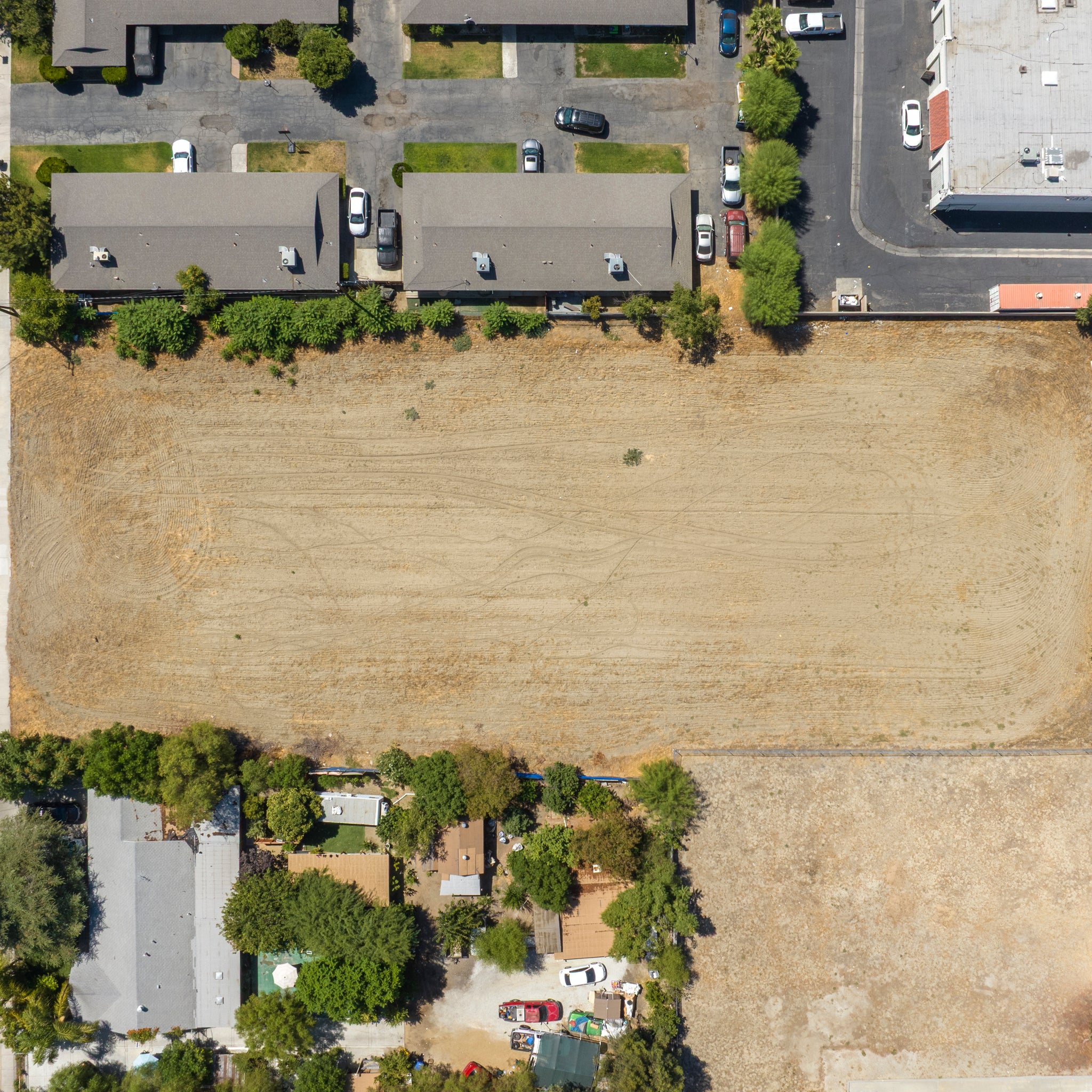 1.25 Acres San Jacinto, Riverside County, CA (Power, Water, & Paved Road)