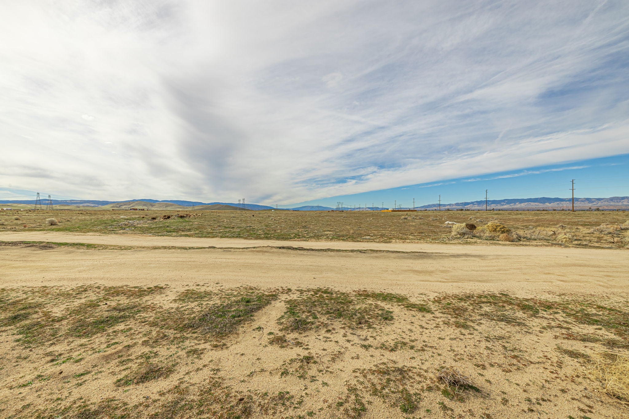2.39 Acres Lancaster, Los Angeles County, CA (Power & Paved Road)