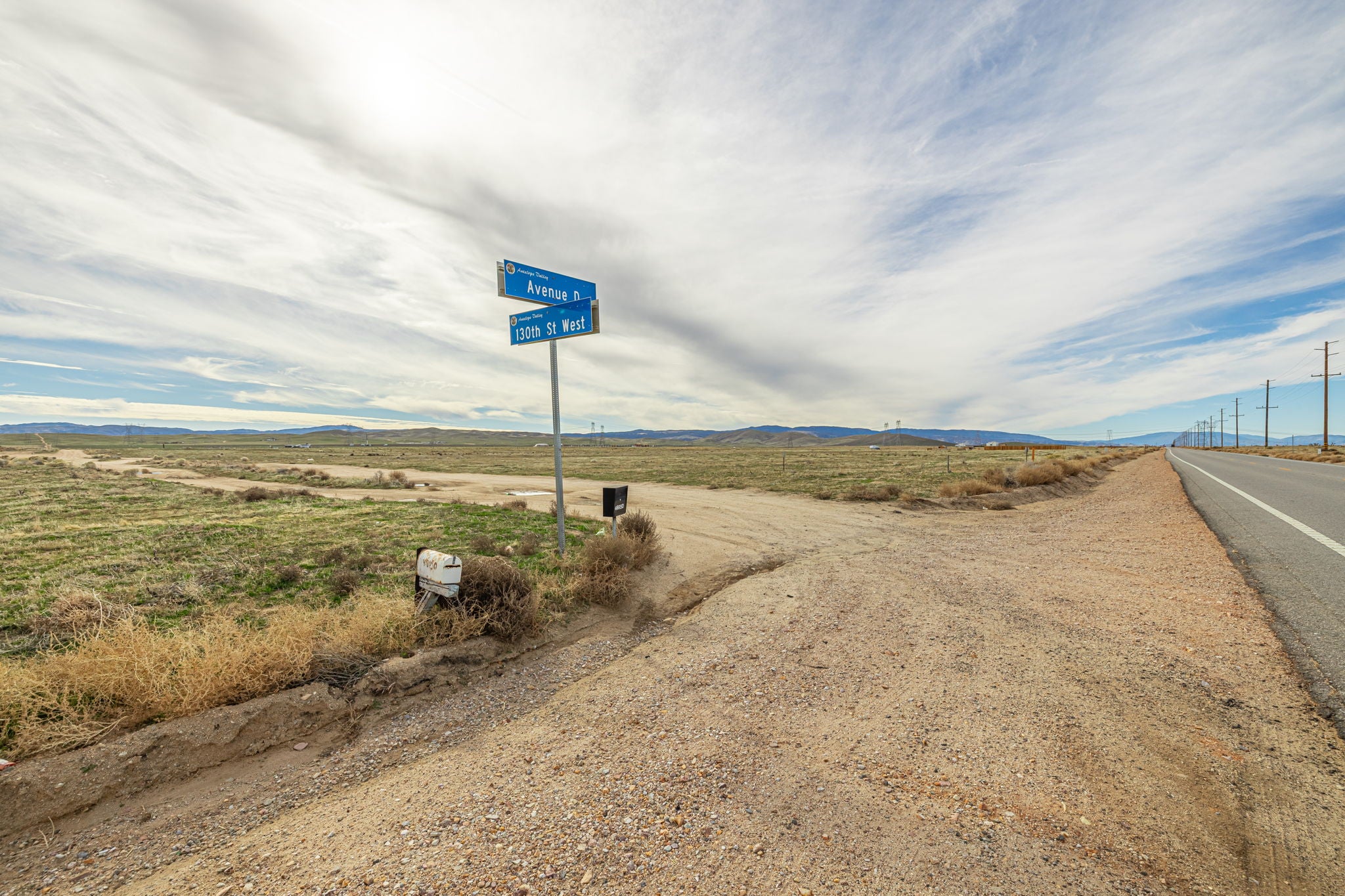 2.39 Acres Lancaster, Los Angeles County, CA (Power & Paved Road)