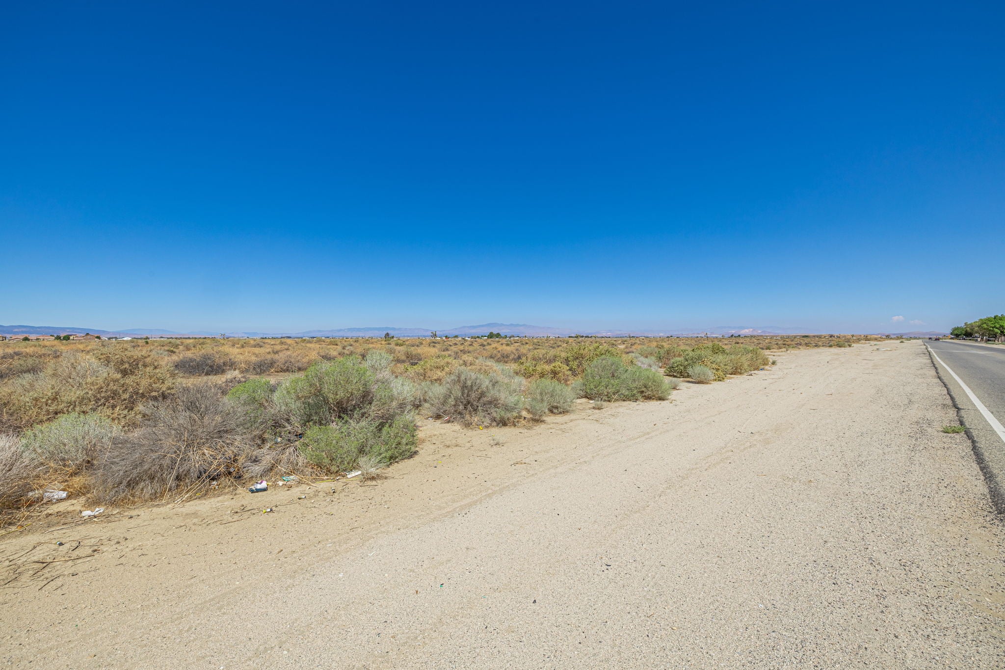 2.03 Acres Lancaster, Los Angeles County, CA (Paved Road)