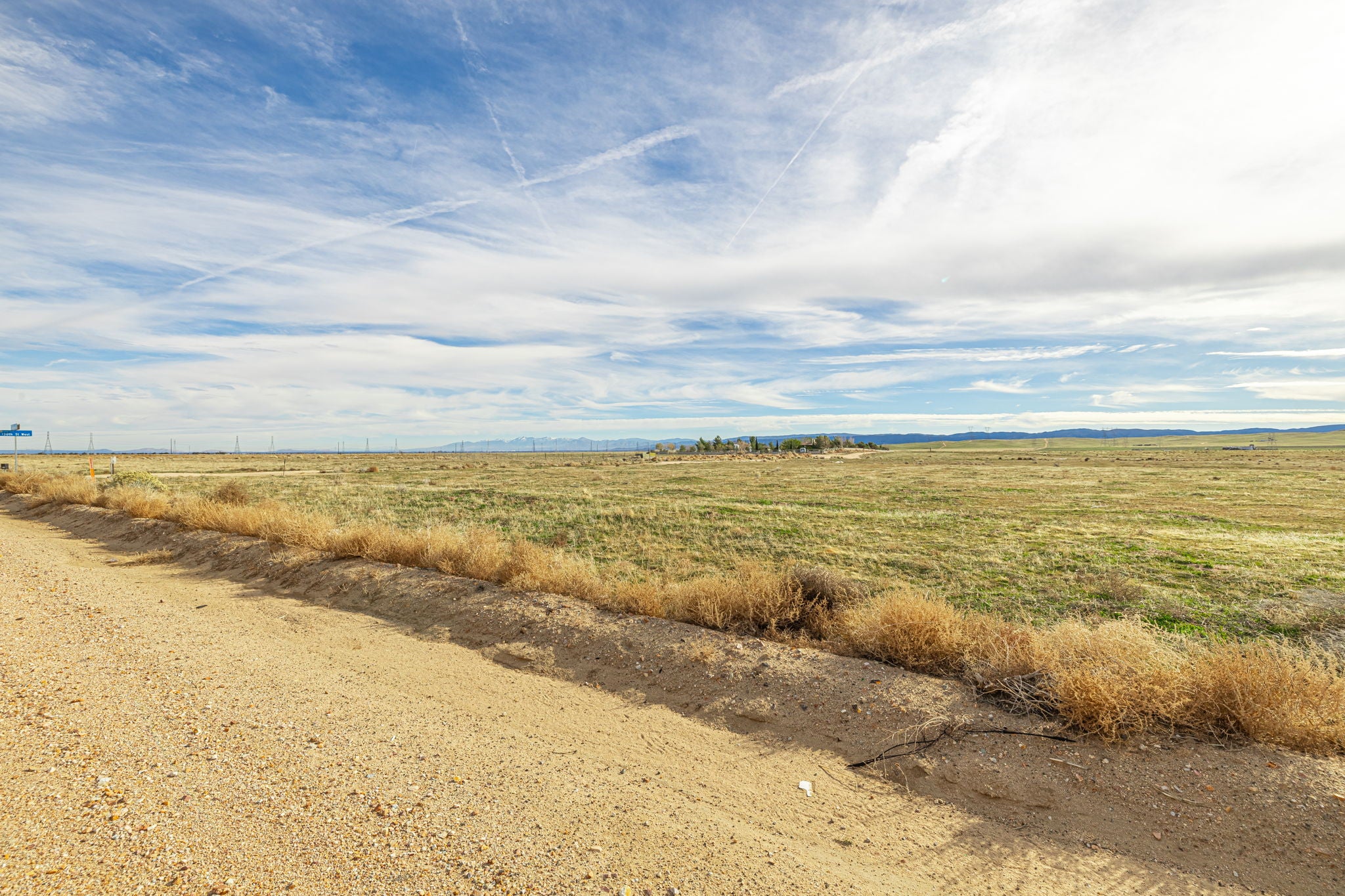 2.39 Acres Lancaster, Los Angeles County, CA (Power & Paved Road)