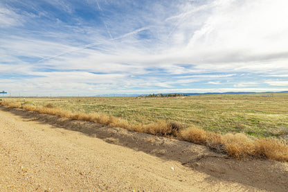 2.39 Acres Lancaster, Los Angeles County, CA (Power & Paved Road)