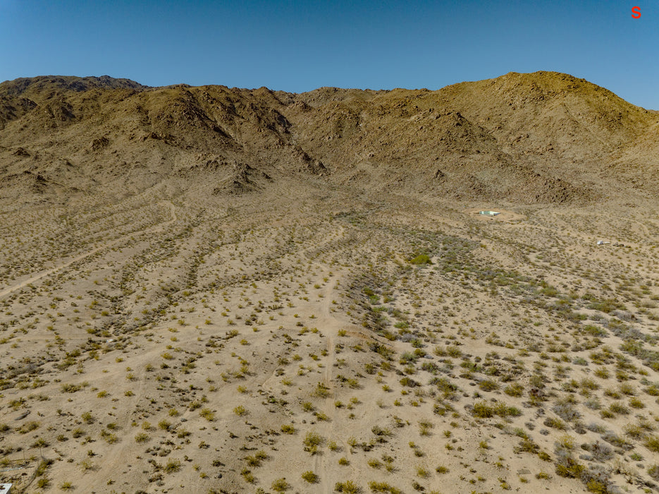 13.63 Acres Twentynine Palms, San Bernardino County, CA (Water)