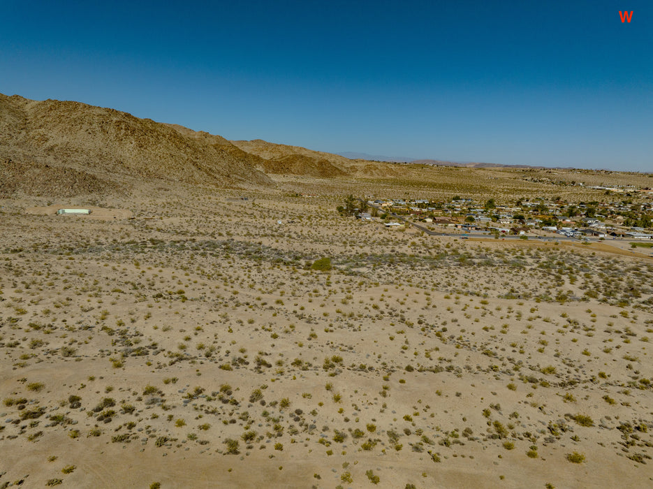 13.63 Acres Twentynine Palms, San Bernardino County, CA (Water)