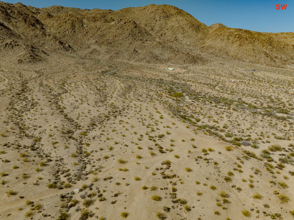 13.63 Acres Twentynine Palms, San Bernardino County, CA (Water)