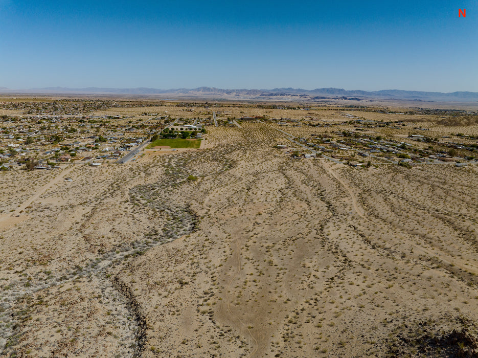 13.63 Acres Twentynine Palms, San Bernardino County, CA (Water)